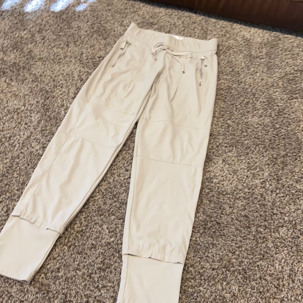 Like new joggers